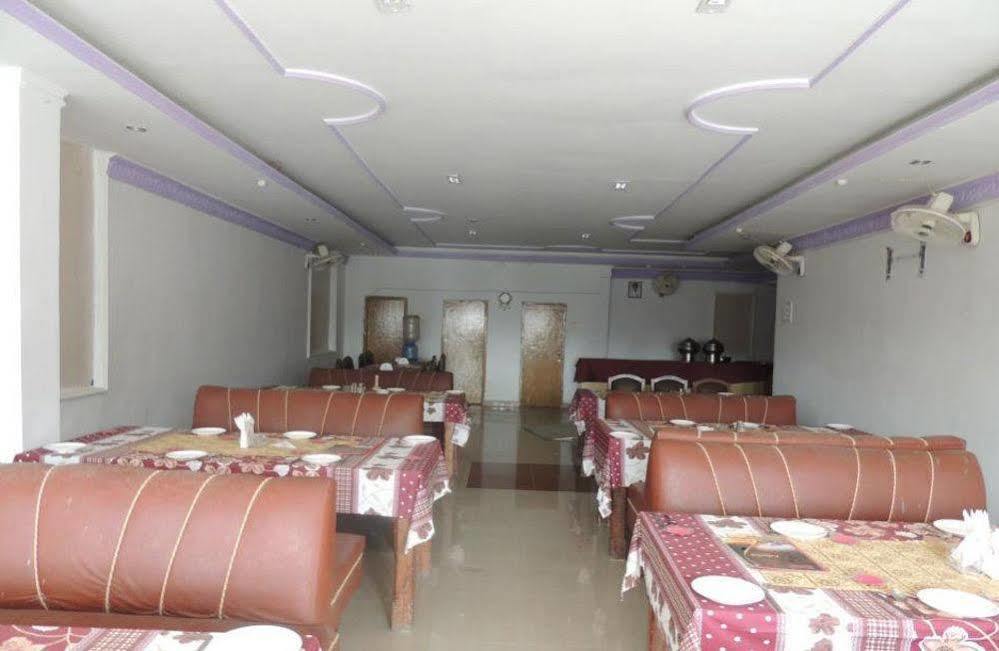 Hotel Thai International Bodh-Gajá Kültér fotó