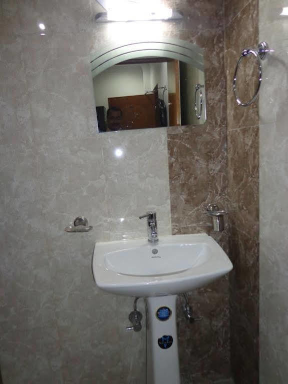 Hotel Thai International Bodh-Gajá Kültér fotó