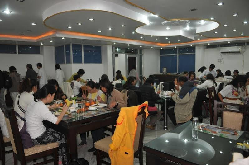 Hotel Thai International Bodh-Gajá Kültér fotó